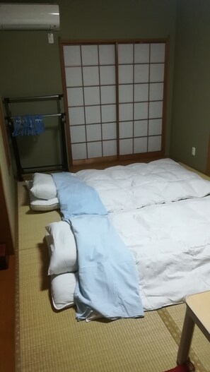 2 bedrooms, iron/ironing board, WiFi - Guest house SAKURA JR Sta close, Tokyo Station Narita Airport direct connection (佐倉市)
