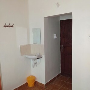 Room amenity - Mali Guest House (Mombasa)