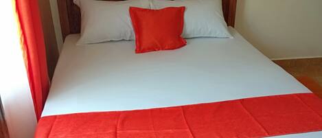 2 bedrooms, desk, iron/ironing board, cots/infant beds