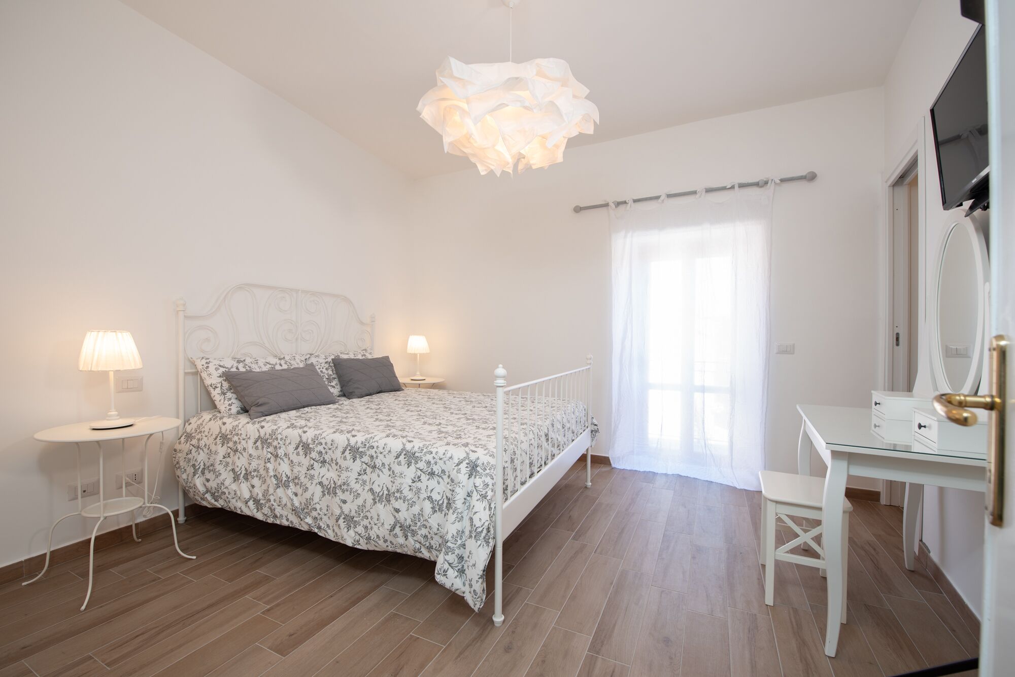 2 habitaciones, escritorio, wifi gratis y ropa de cama 