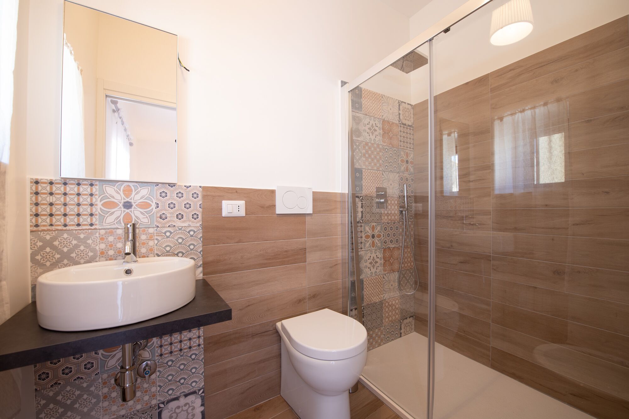 Dusche, Haartrockner, Bidet, Handtücher