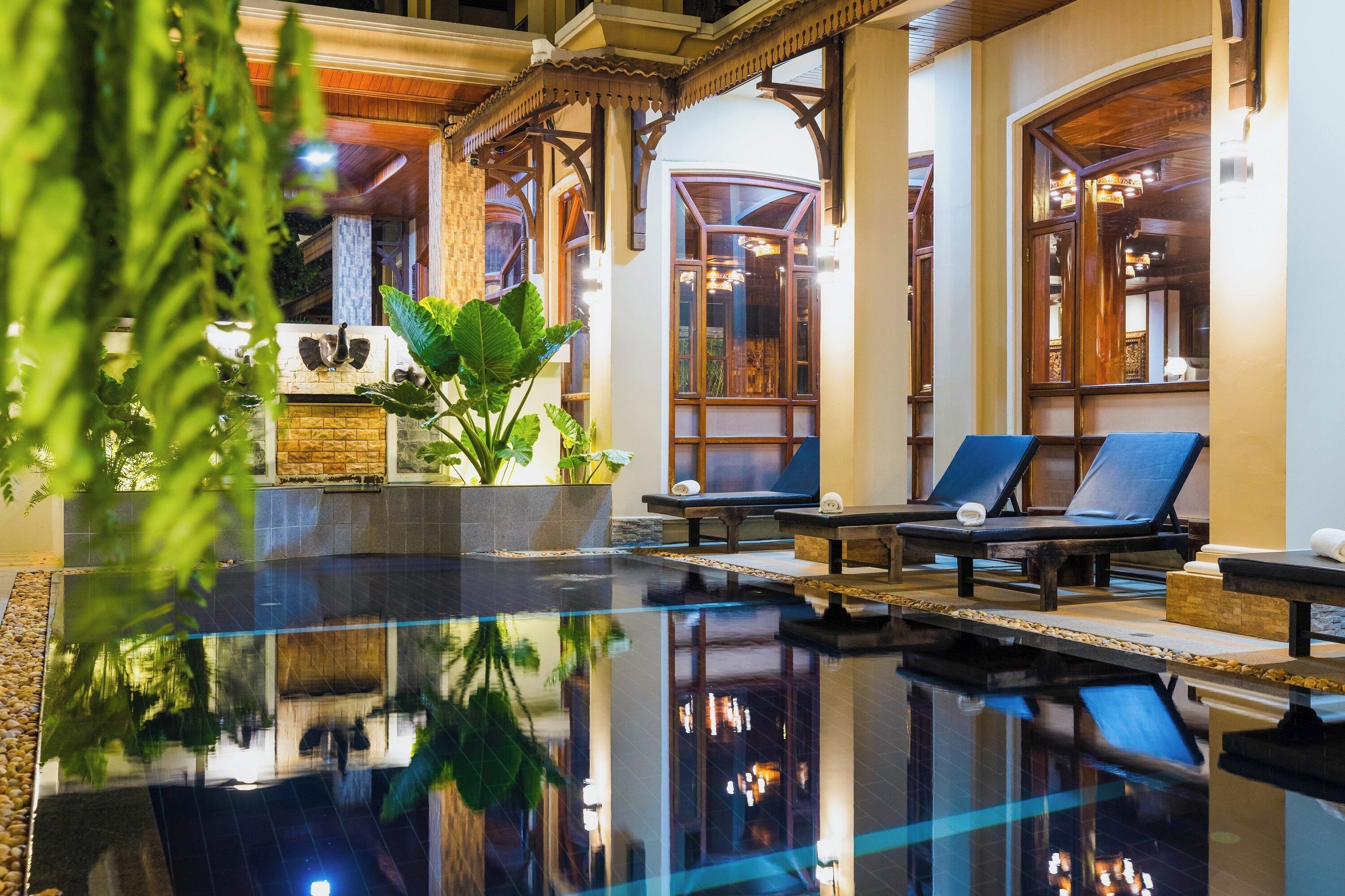 Kolam renang outdoor