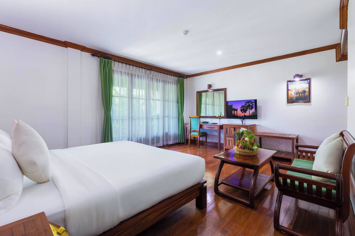 Deluxe Double with River View | Premium bedding, pillowtop beds, minibar, in-room safe