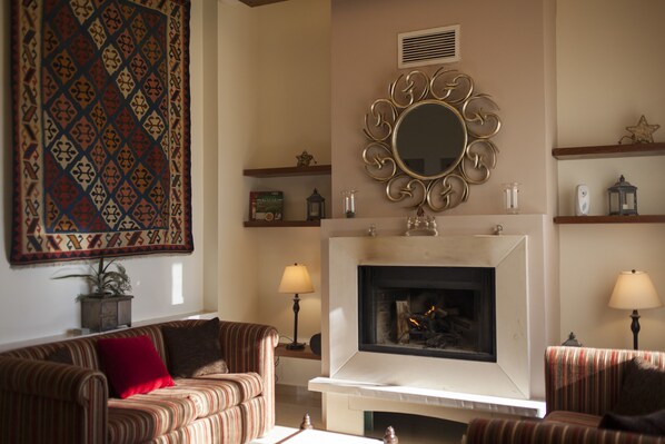 Fireplace - Beit El Kroum Boutique Hotel (Zahlé)