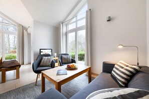 Een dvd-speler en boeken