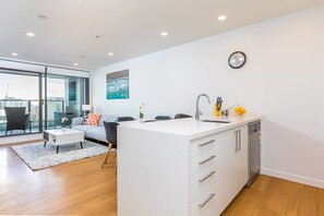 Apartment, 2 Bedrooms | Private kitchen | Full-size fridge, microwave, oven, stovetop