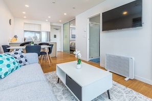 Apartment, 2 Bedrooms | Living area | Smart TV - Brand New 2 Bedroom on Queen Street (Auckland)