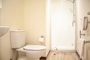 Apartment, 2 Bedrooms | Bathroom