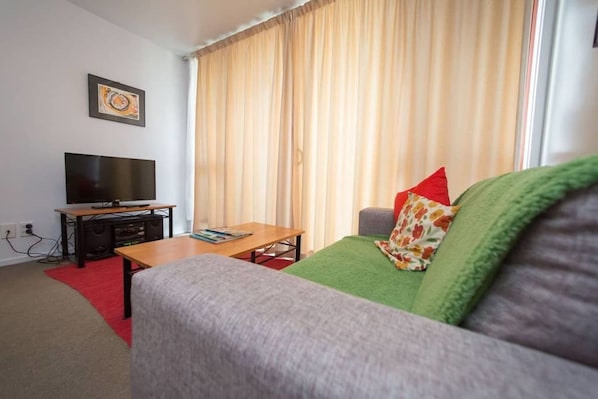 Studio | Living area
