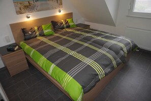 2 Schlafzimmer, Reisekinderbett, WLAN