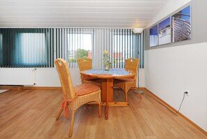 Imagen sin descripción, 2 de 16, botón