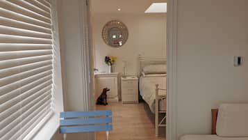 1 bedroom, desk, soundproofing, iron/ironing board