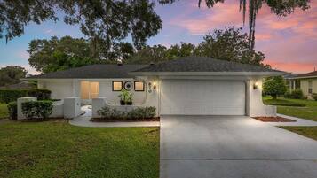 House, 3 Bedrooms | Exterior