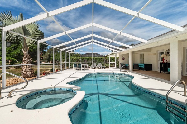 House, 2 Bedrooms | Pool