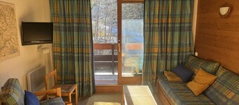 Cheval Noir 32 - Charming 3-room apartment