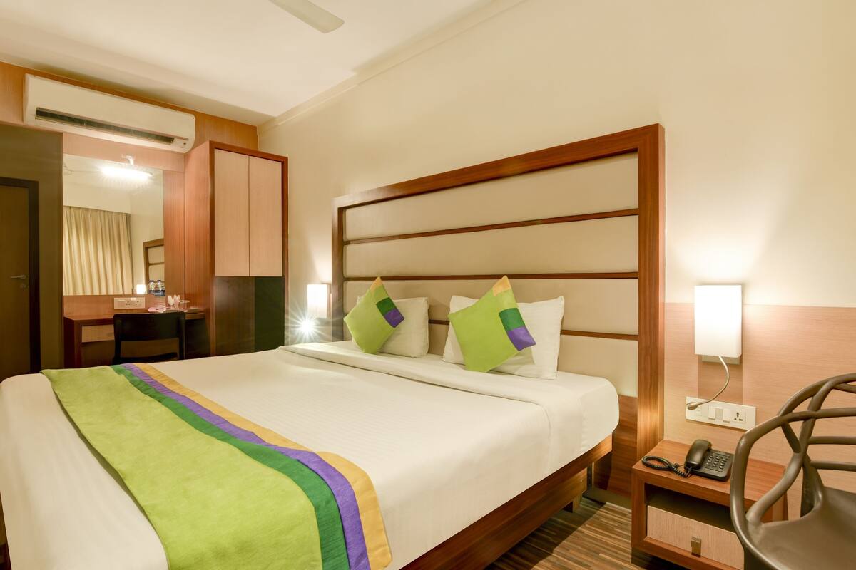 Basic Room | Iron/ironing board, rollaway beds, free WiFi, bed sheets
