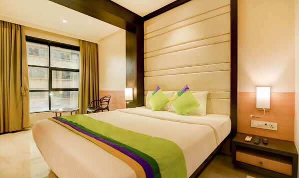 Standard Room | Iron/ironing board, rollaway beds, free WiFi, bed sheets