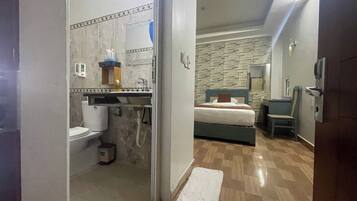 Double or Twin Room | Minibar, desk, soundproofing, free WiFi