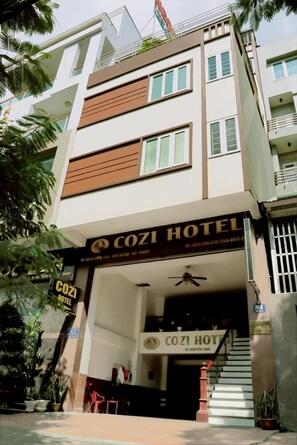 Exterior - Cozi Hotel (Hai Phong)