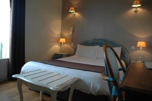 In-room safe, individually decorated, individually furnished, desk