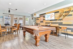 Spielezimmer