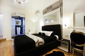 Soundproofing, free WiFi, bed sheets