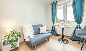 Familieleilighet | Individuelt dekorert, individuelt innredet og blendingsgardiner