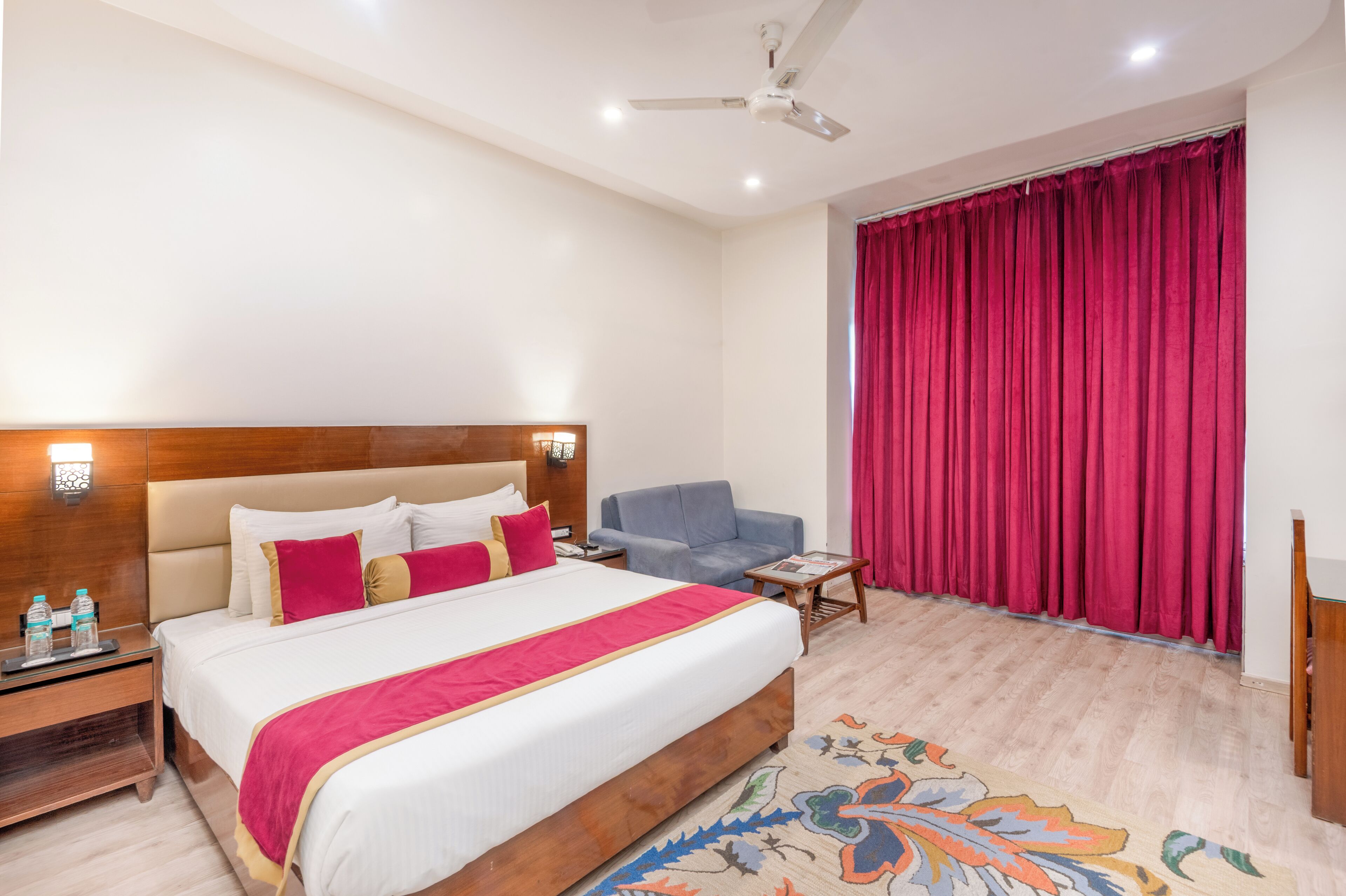Premium Double Room | Premium bedding, minibar, desk, laptop workspace