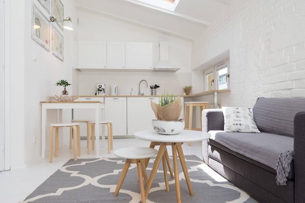 Standard Studio | Living area