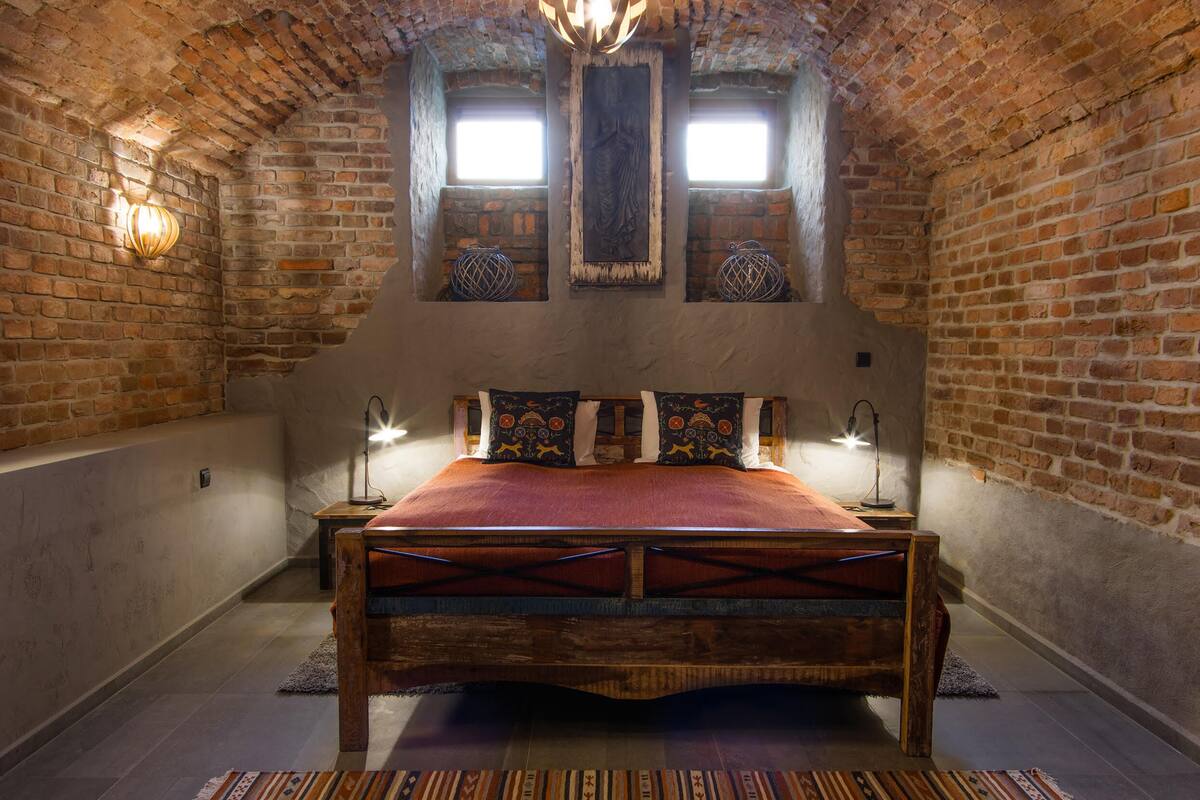 Apartment, Mezzanine | In-room safe, iron/ironing board (on request), WiFi (free), bed sheets
