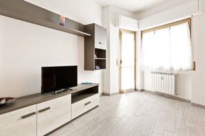 Appartement, 1 slaapkamer | Woonruimte | Flatscreentelevisie