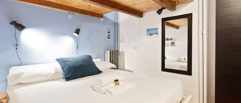 Apartamento, 1 quarto, para não fumantes | 1 quarto, ferros/tábuas de passar roupa, Wi-Fi de cortesia