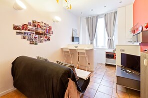 Apartment, 1 Bedroom, Non Smoking | Living area | Flat-screen TV - Cosy Nest Isola District Heart (Milan)