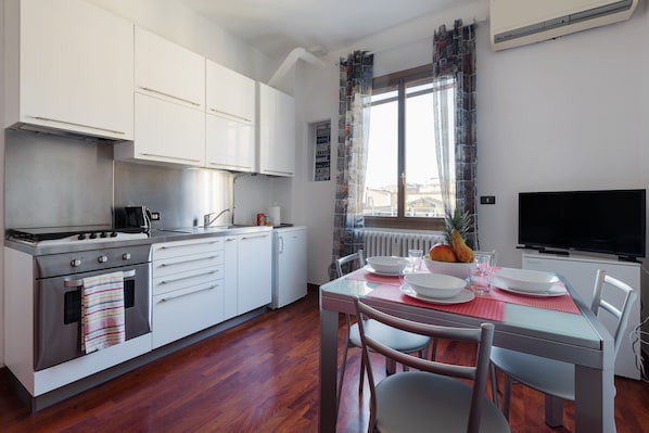 Apartment, 1 Bedroom, Non Smoking | Private kitchen