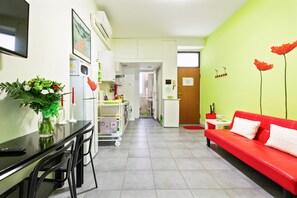 Apartment, 1 Bedroom, Non Smoking | Living area