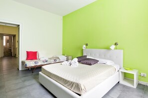 1 bedroom, desk, iron/ironing board, free WiFi - Cenisio & Sempione Cosy Flat (Milan)