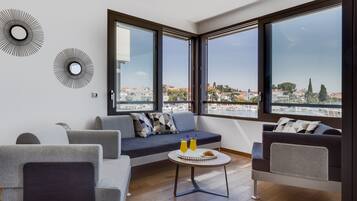 Luxury Apartment, 2 Bedrooms, Hot Tub, Sea View | Living area | Flat-screen TV, fireplace, heated floors
