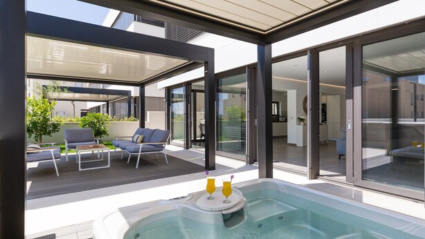 Outdoor spa tub - Shell Luxury Residences (Zadar)