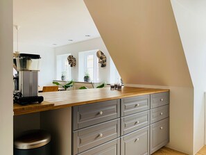 独特公寓 | 私人厨房 | 烤箱、炉灶、洗碗机、茶具/咖啡用具