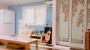 ファミリー ハウス (2F) | リビング エリア | 床暖房