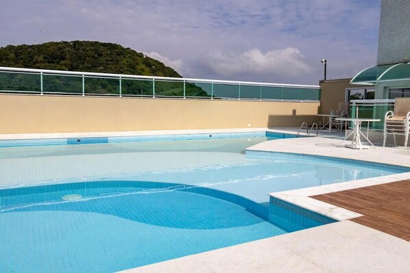 Udendørs pool, opvarmet pool