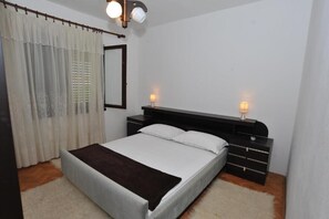 Lägenhet - 2 sovrum | Strykjärn/strykbräda, gratis wi-fi och sängkläder