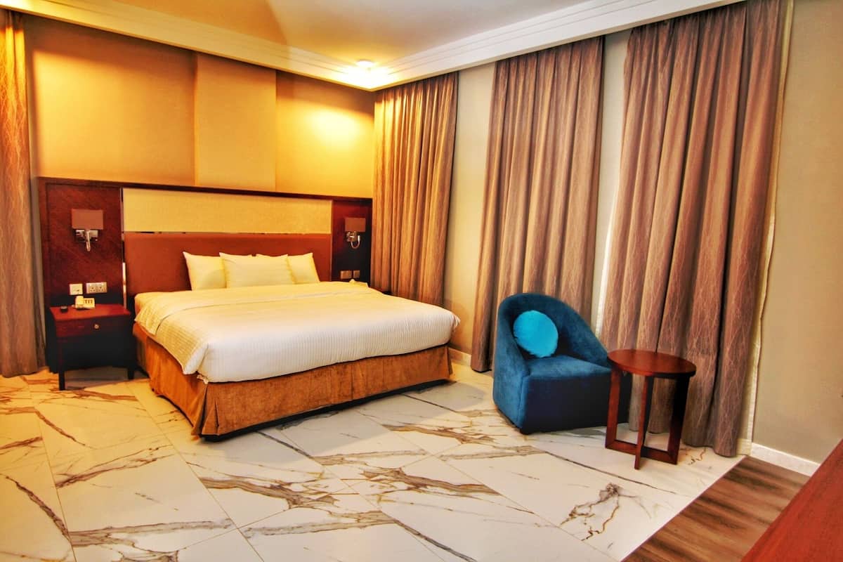 Executive Studio Suite