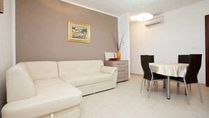 Apartment, 2 Bedrooms, Ground Floor (South) | Living area | Flat-screen TV - LCT Bacvice Bay Apartment (Split)