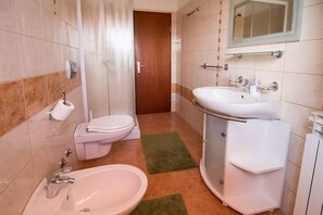 Apartment, 2 Bedrooms, Terrace | Bathroom - Pepermint (Mali Losinj)