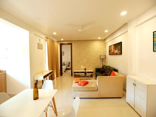 Flat-screen TV - Goa Junction Vagator - Apparthotel (Vagator)