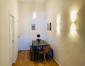 Strykjärn/strykbräda, gratis wi-fi och sängkläder