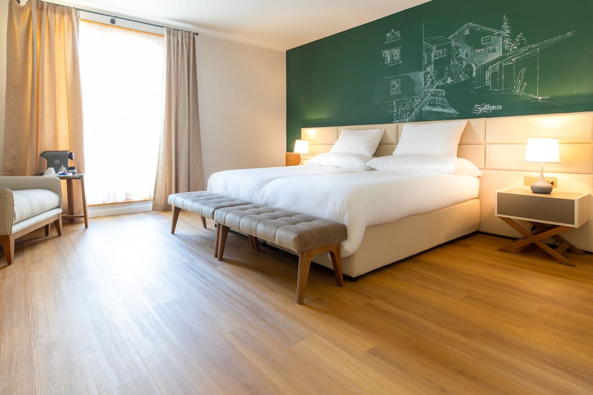 Standard Double or Twin Room | Desk, blackout drapes, soundproofing, WiFi (free)