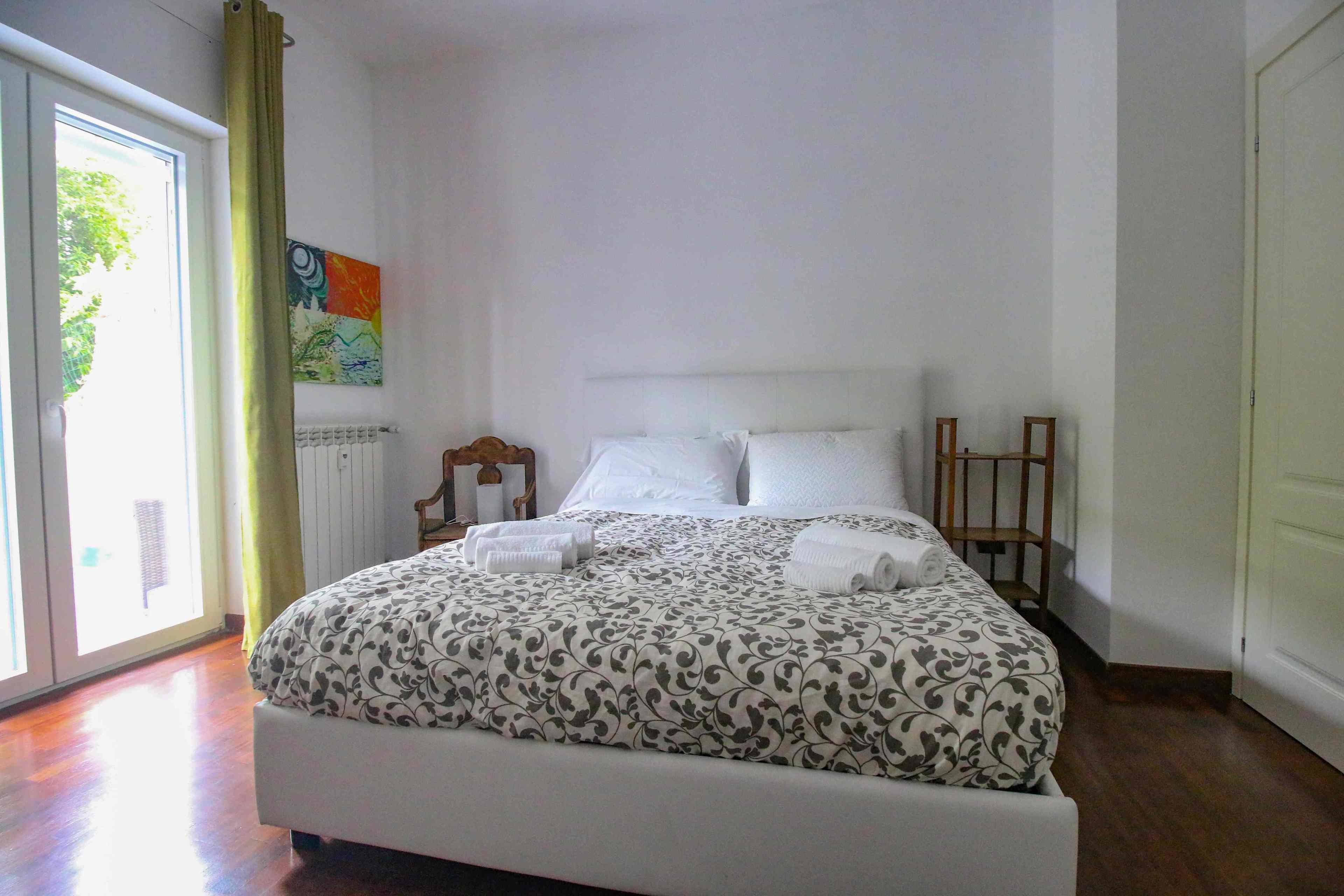 Kahden hengen huone | Pimennysverhot, lisävuoteet, ilmainen Wi-Fi, vuodevaatteet