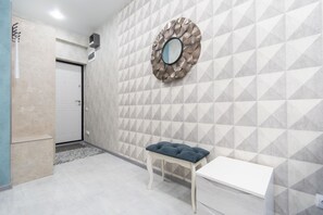 アパートメント | 1 室のベッドルーム、デスク、アイロン / アイロン台、ベビーベッド